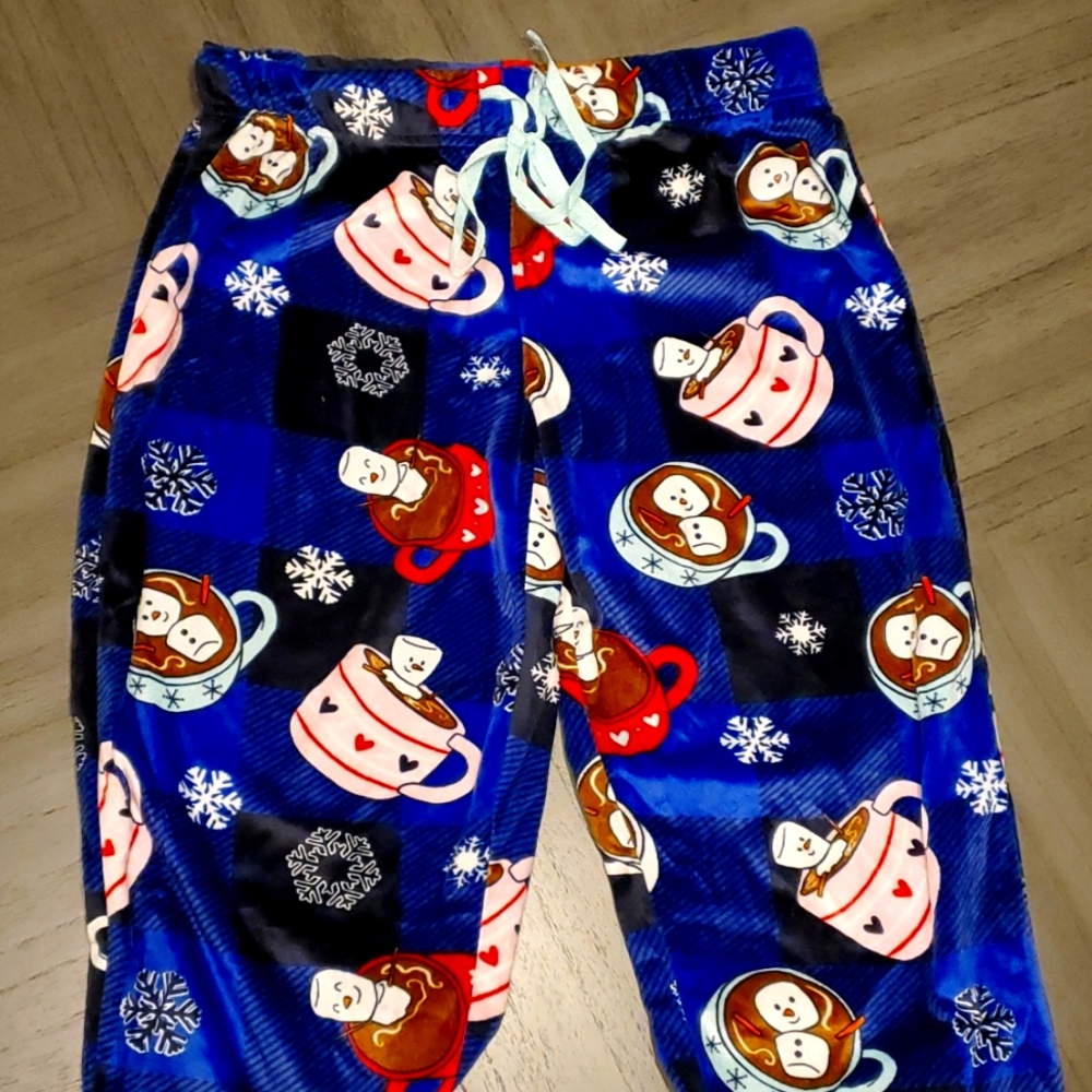 Briefly Stated pajama pants